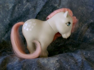 ff-snuzzle.jpg - 22081 Bytes